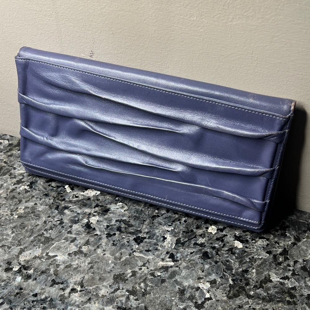 Nordstrom Leather Lavender Large Hand Strap Wallet Magnetic Clutch Bag